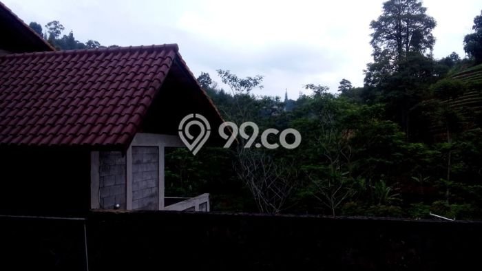 Jual Rumah Luas Elegan Dengan View Cantik di Dago, Bandung Jual Rumah Luas Elegan Dengan View Cantik di Dago, Bandung
