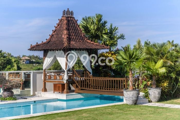 Rumah Mewah LB 740m2 Siap Pakai Desain Elegan di Pererenan, Badung Rumah Mewah LB 740m2 Siap Pakai Desain Elegan di Pererenan, Badung