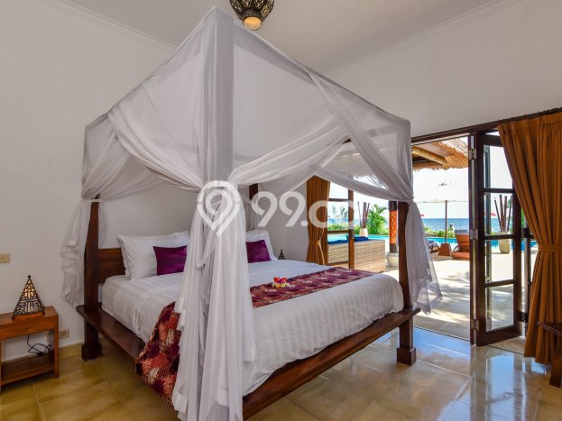 B01 - Villa Dipinggir Pantai Dengan 4 Kamar Tidur Dekat Lovina B01 - Villa Dipinggir Pantai Dengan 4 Kamar Tidur Dekat Lovina
