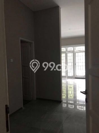 Rumah lama bangunan terawat di Jl. Gaharu, Cilandak Rumah lama bangunan terawat di Jl. Gaharu, Cilandak