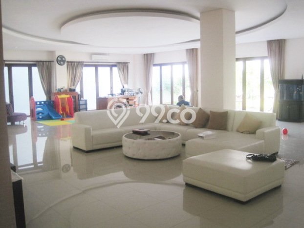 Jarang Ada! Rumah Sewa 5 Kamar Nyaman Siap Huni Seminyak Jarang Ada! Rumah Sewa 5 Kamar Nyaman Siap Huni Seminyak