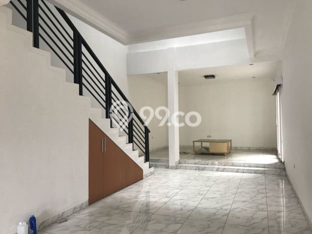 Rumah Strategis Minimalis Lb 300m2 di Cinere, Depok Rumah Strategis Minimalis Lb 300m2 di Cinere, Depok