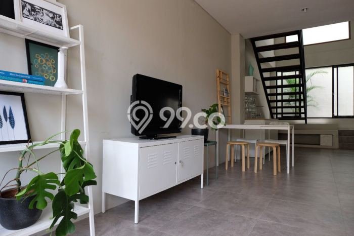 For Sale Hunian Rumah Terawat 3 KT di Bintaro, Tangerang Selatan For Sale Hunian Rumah Terawat 3 KT di Bintaro, Tangerang Selatan