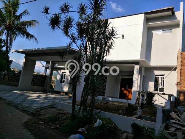 Hunian Eksklusif Siap Huni LT 303m2 di Mandalajati, Bandung Hunian Eksklusif Siap Huni LT 303m2 di Mandalajati, Bandung