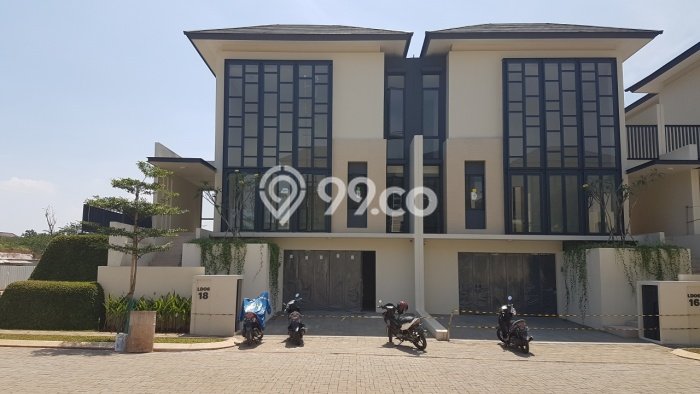 Rumah Kawasan BSD, Luas 286m², Bangunan 285m² Rumah Kawasan BSD, Luas 286m², Bangunan 285m²