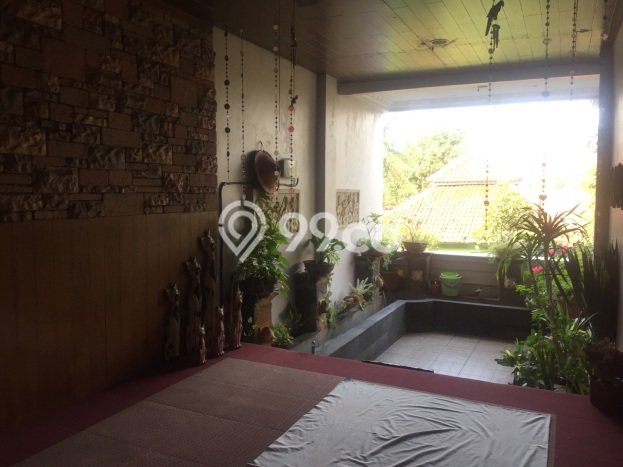 Jual Rumah Mewah Megah Dengan View Eksklusif di Tomang, Jakarta Barat Jual Rumah Mewah Megah Dengan View Eksklusif di Tomang, Jakarta Barat