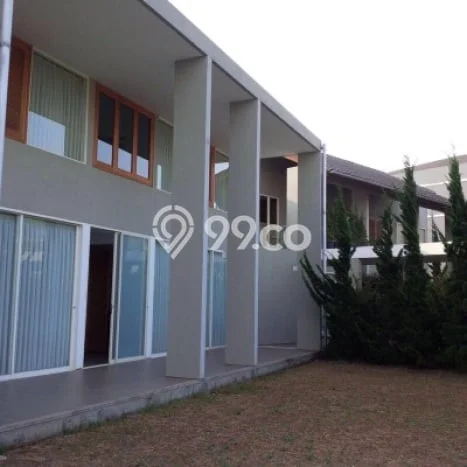Rumah Elit Modern Tanpa Renovasi di Dago Bandung Rumah Elit Modern Tanpa Renovasi di Dago Bandung