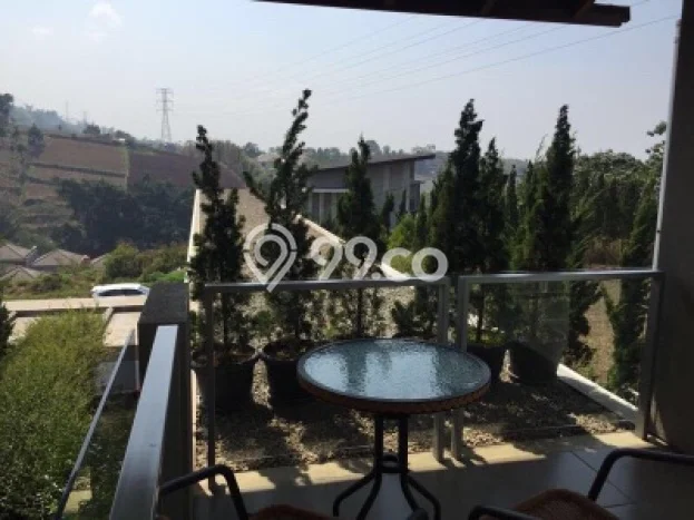 Rumah Elit Modern Tanpa Renovasi di Dago Bandung Rumah Elit Modern Tanpa Renovasi di Dago Bandung