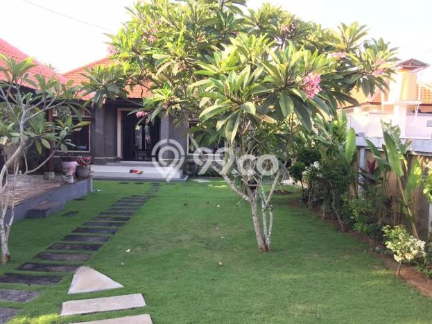 LOKASI PREMIUM! Rumah area Benoa, 3 KM, Area Tenang, Luas 500m² Bangunan 120m² LOKASI PREMIUM! Rumah area Benoa, 3 KM, Area Tenang, Luas 500m² Bangunan 120m²