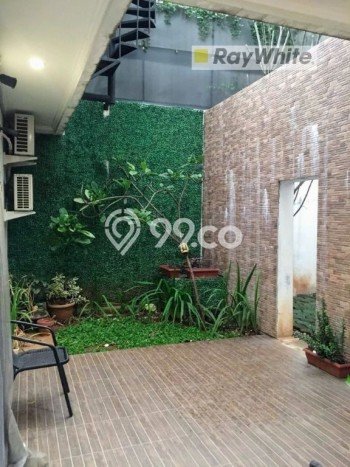 For Sale Rumah 4 Kamar Lokasi Strategis Bagus dan Strategis di Jagakarsa For Sale Rumah 4 Kamar Lokasi Strategis Bagus dan Strategis di Jagakarsa