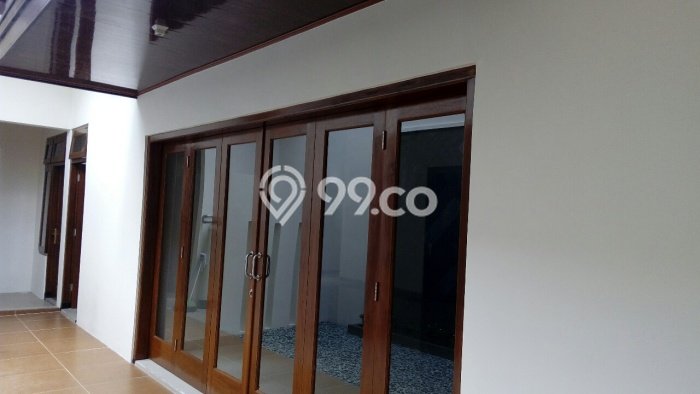 Rumah Mewah Siap Huni LT 391m2 di Laweyan, Solo Rumah Mewah Siap Huni LT 391m2 di Laweyan, Solo