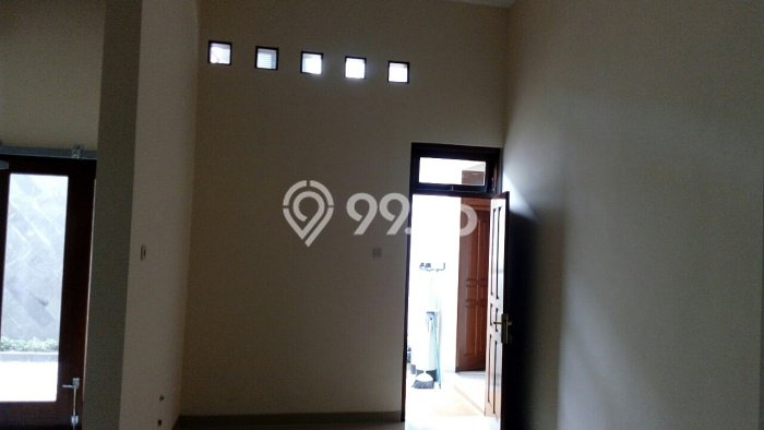Rumah Mewah Siap Huni LT 391m2 di Laweyan, Solo Rumah Mewah Siap Huni LT 391m2 di Laweyan, Solo