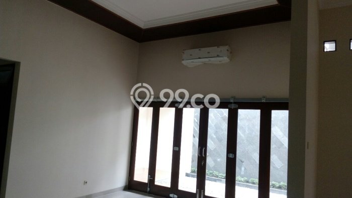 Rumah Mewah Siap Huni LT 391m2 di Laweyan, Solo Rumah Mewah Siap Huni LT 391m2 di Laweyan, Solo