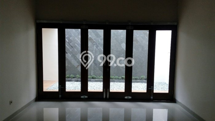 Rumah Mewah Siap Huni LT 391m2 di Laweyan, Solo Rumah Mewah Siap Huni LT 391m2 di Laweyan, Solo