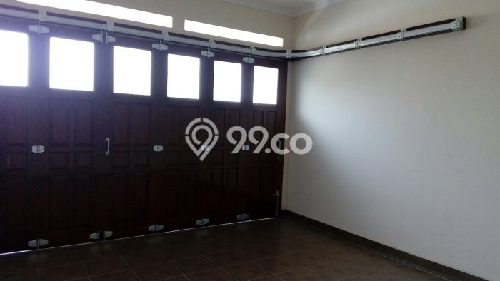 Rumah Mewah Siap Huni LT 391m2 di Laweyan, Solo Rumah Mewah Siap Huni LT 391m2 di Laweyan, Solo