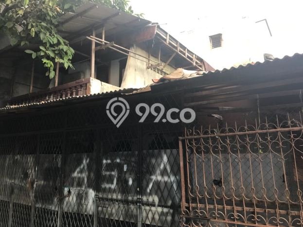 Rumah Tua Hitung Tanah di Jl. Karya Barat, Grogol Jakarta Barat Rumah Tua Hitung Tanah di Jl. Karya Barat, Grogol Jakarta Barat