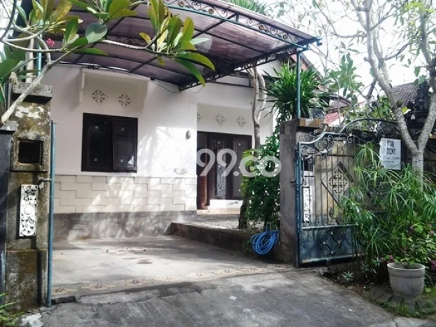 RARE UNIT! Rumah kawasan Nusa Dua, 2 KM, Pemandangan Indah, Luas 120m² LB 75m² RARE UNIT! Rumah kawasan Nusa Dua, 2 KM, Pemandangan Indah, Luas 120m² LB 75m²
