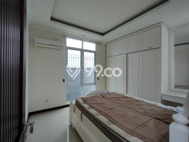 Sewa Rumah Murah di Sentul City Bogor Punya 4 KT Sewa Rumah Murah di Sentul City Bogor Punya 4 KT