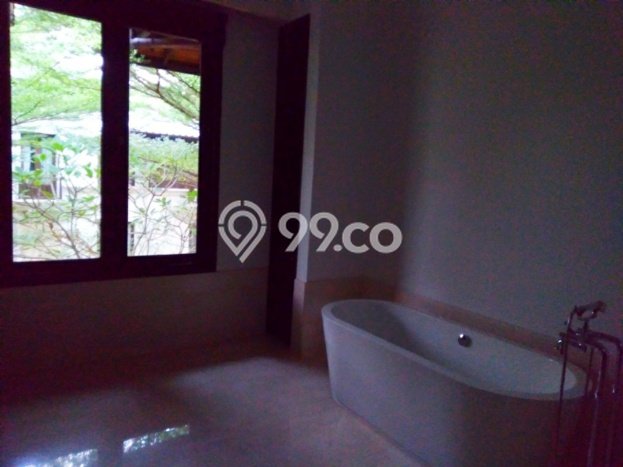 Disewakan Rumah Nyaman di Kemang LT 400m2 / LB 600m2 Kondisi Bagus Disewakan Rumah Nyaman di Kemang LT 400m2 / LB 600m2 Kondisi Bagus