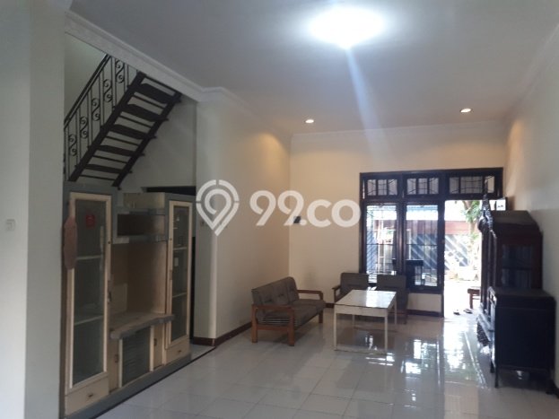 For Sale Rumah 5 Kamar Lokasi Strategis Nyaman dan Strategis di Jebres For Sale Rumah 5 Kamar Lokasi Strategis Nyaman dan Strategis di Jebres