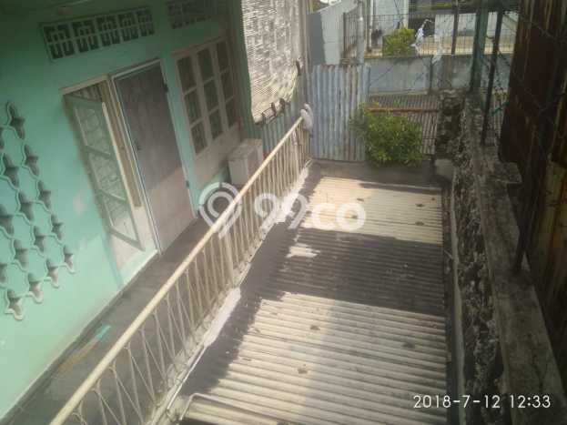 Rumah Mewah LB 300m2 Siap Huni Desain Elegan di Kramat, Jakarta Pusat Rumah Mewah LB 300m2 Siap Huni Desain Elegan di Kramat, Jakarta Pusat
