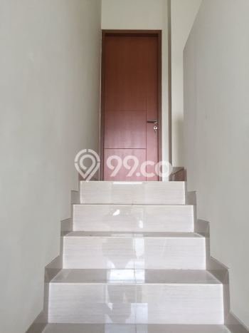 Siap Huni Rumah Mewah 3 Kamar di Kebayoran Lama Dekat ke Mana Saja Siap Huni Rumah Mewah 3 Kamar di Kebayoran Lama Dekat ke Mana Saja