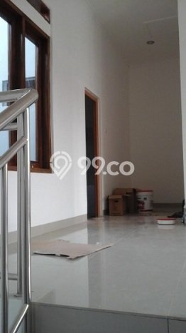 Rumah Strategis Modern Lb 125m2 di Beji, Depok Rumah Strategis Modern Lb 125m2 di Beji, Depok