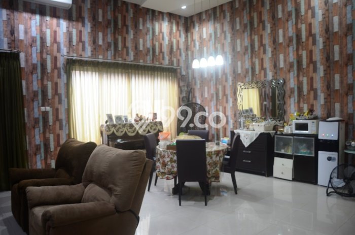 Ready to Use! Premium House LT 198m2 Desain Elegan di Cipete Ready to Use! Premium House LT 198m2 Desain Elegan di Cipete