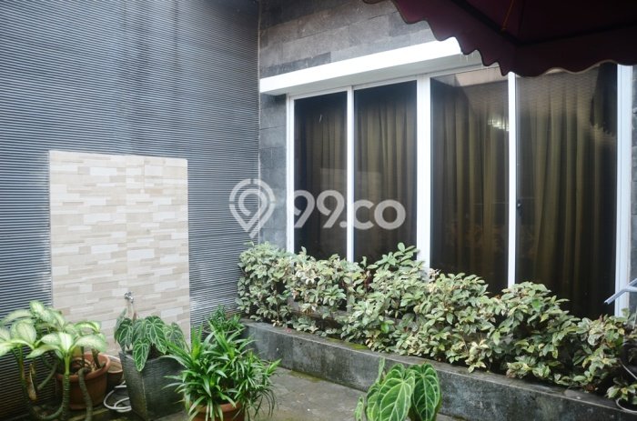 Ready to Use! Premium House LT 198m2 Desain Elegan di Cipete Ready to Use! Premium House LT 198m2 Desain Elegan di Cipete