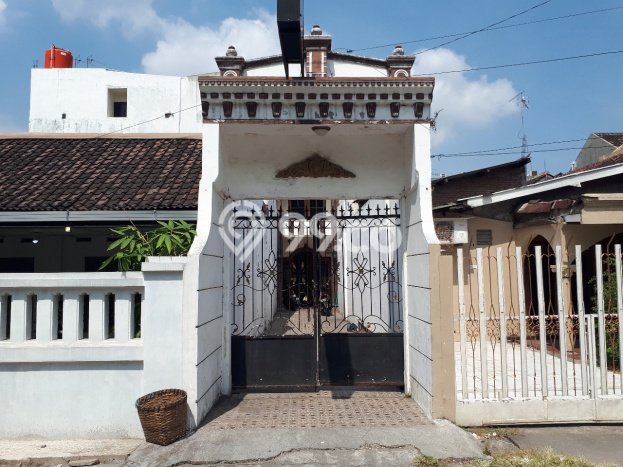Jual Rumah Bagus Siap Huni LB 285m2 di Mangkubumen, Solo Jual Rumah Bagus Siap Huni LB 285m2 di Mangkubumen, Solo