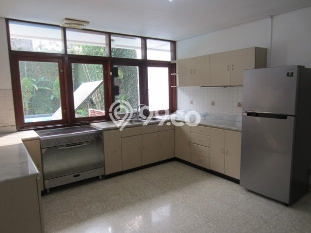 Disewakan! Rumah 4 Kamar Tidur &
3 Kamar Mandi di Kemang, Jakarta Selatan Disewakan! Rumah 4 Kamar Tidur &
3 Kamar Mandi di Kemang, Jakarta Selatan
