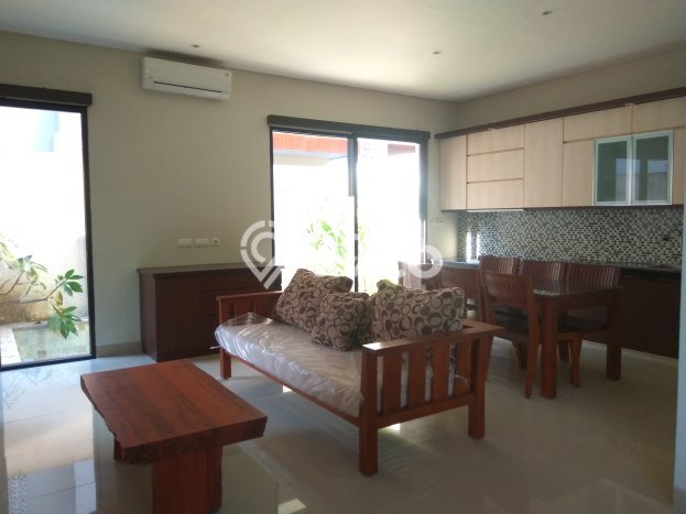 Rumah Nyaman area Jimbaran, 3 KT, Area Strategis, Luas 135m² Bangunan 147m² Rumah Nyaman area Jimbaran, 3 KT, Area Strategis, Luas 135m² Bangunan 147m²