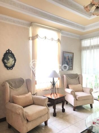 Jual Rumah Luas Megah Dengan View Eksklusif di Pulomas, Jakarta Timur Jual Rumah Luas Megah Dengan View Eksklusif di Pulomas, Jakarta Timur
