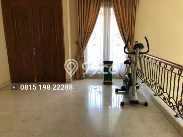 Rumah Elit Modern Siap Huni di Puri Indah Jakarta Barat Rumah Elit Modern Siap Huni di Puri Indah Jakarta Barat