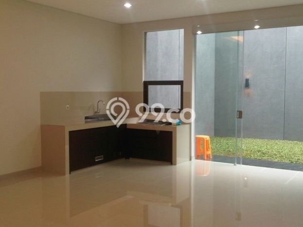 SPECIAL PRICE! Rumah Asri di , LT 200m2m² LB 300m2m² SPECIAL PRICE! Rumah Asri di , LT 200m2m² LB 300m2m²