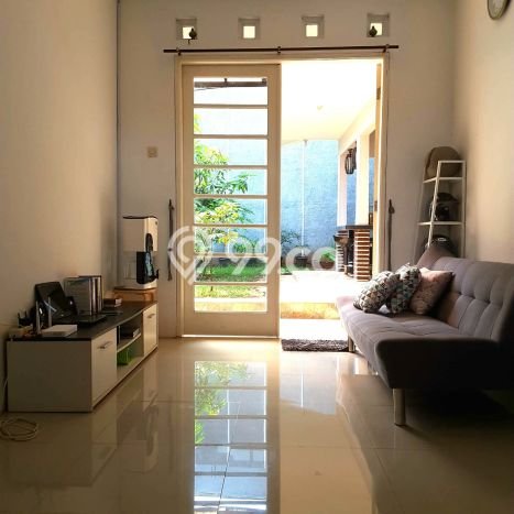 Rumah Modern Cantik 3 Kamar Bisa Langsung Pindah di Ciputat Rumah Modern Cantik 3 Kamar Bisa Langsung Pindah di Ciputat