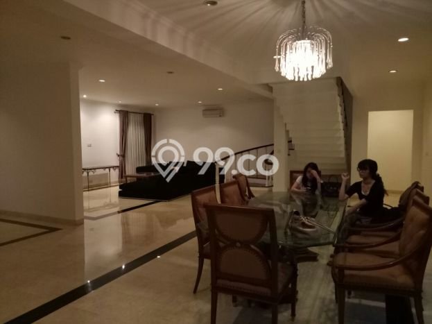 Rumah Elit LB 400m2 Siap Huni Desain Elegan di Bintaro, Jakarta Selatan Rumah Elit LB 400m2 Siap Huni Desain Elegan di Bintaro, Jakarta Selatan