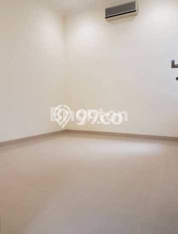 GOOD DEAL! Rumah Premium di Manyar, LT 104m² Bangunan 180m² GOOD DEAL! Rumah Premium di Manyar, LT 104m² Bangunan 180m²