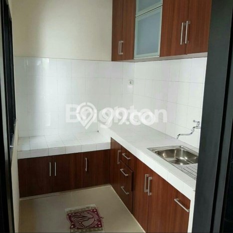 GOOD DEAL! Rumah Premium di Manyar, LT 104m² Bangunan 180m² GOOD DEAL! Rumah Premium di Manyar, LT 104m² Bangunan 180m²