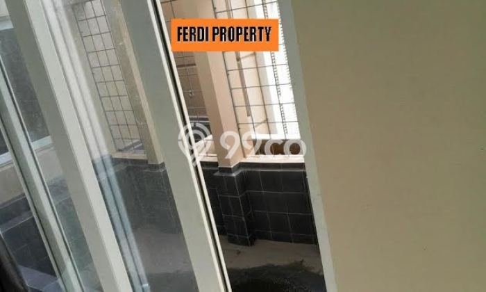 Rumah Luxury Modern Tanpa Renovasi di Citra Grand Jakarta Timur Rumah Luxury Modern Tanpa Renovasi di Citra Grand Jakarta Timur