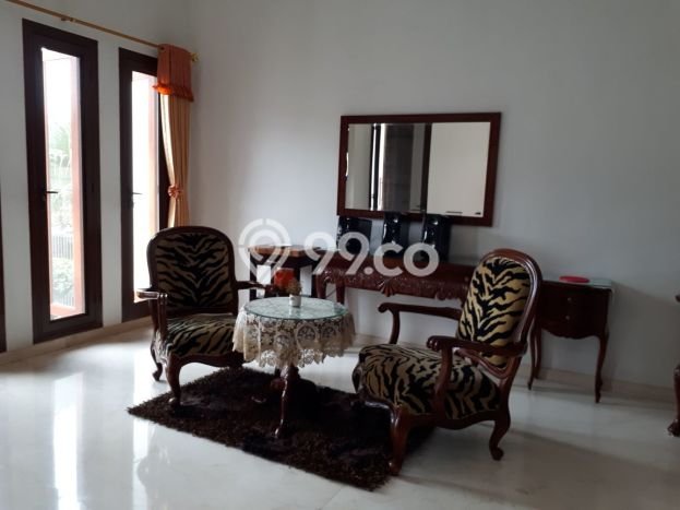 Rumah Elit LB 350m2 Siap Huni Desain Elegan di Setra Sari, Bandung Rumah Elit LB 350m2 Siap Huni Desain Elegan di Setra Sari, Bandung