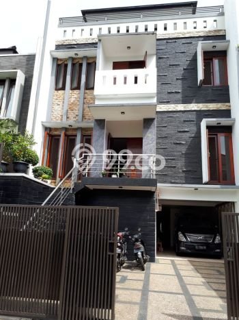 Rumah Elit LB 350m2 Siap Huni Desain Elegan di Setra Sari, Bandung Rumah Elit LB 350m2 Siap Huni Desain Elegan di Setra Sari, Bandung