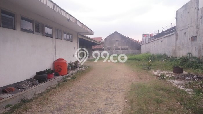Rumah 8 KT 4 KM di Lokasi Strategis Kiaracondong, Bandung Rumah 8 KT 4 KM di Lokasi Strategis Kiaracondong, Bandung