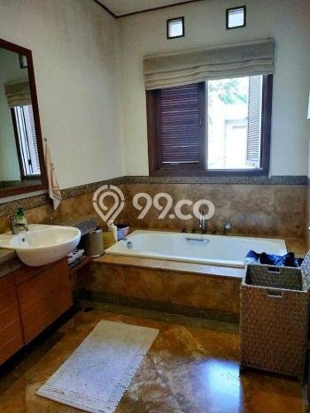 Ready to Use! Premium House LT 352m2 Desain Elegan di Cipaku Ready to Use! Premium House LT 352m2 Desain Elegan di Cipaku