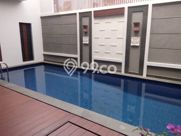 Dijual Rumah Luas Megah Dengan View Eksklusif di Bintaro, Tangerang Selatan Dijual Rumah Luas Megah Dengan View Eksklusif di Bintaro, Tangerang Selatan