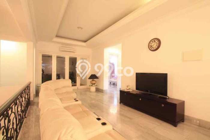 Rumah Elit LB 600m2 Siap Huni Desain Elegan di Meruya, Jakarta Barat Rumah Elit LB 600m2 Siap Huni Desain Elegan di Meruya, Jakarta Barat