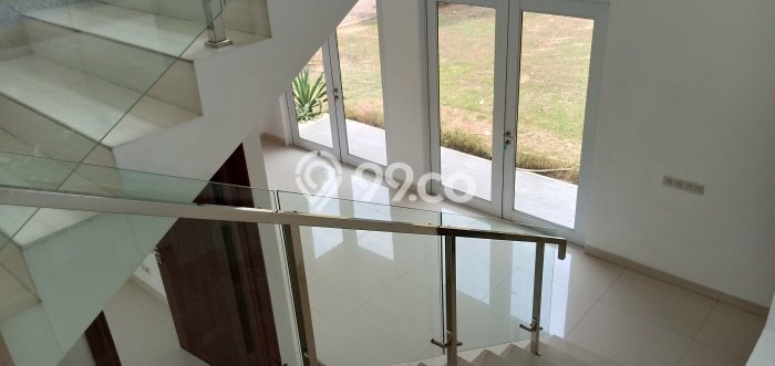 Rumah Mewah LB 400m2 Siap Huni Desain Elegan di BSD Green Cove, Tangerang Rumah Mewah LB 400m2 Siap Huni Desain Elegan di BSD Green Cove, Tangerang