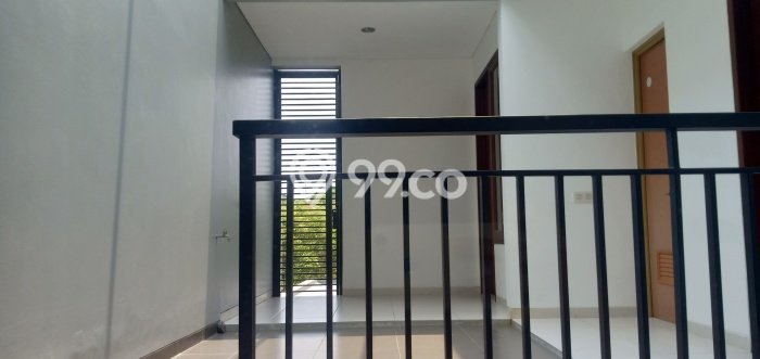 Rumah Mewah LB 400m2 Siap Huni Desain Elegan di BSD Green Cove, Tangerang Rumah Mewah LB 400m2 Siap Huni Desain Elegan di BSD Green Cove, Tangerang