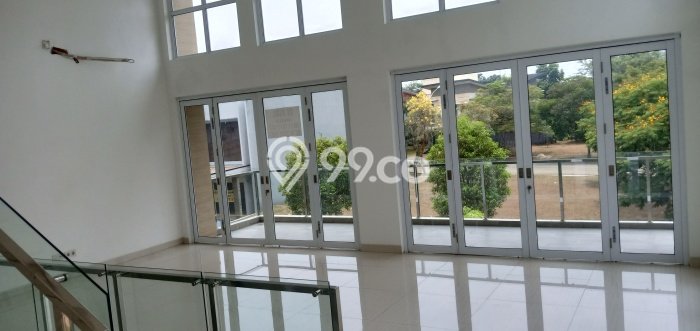 Rumah Mewah LB 400m2 Siap Huni Desain Elegan di BSD Green Cove, Tangerang Rumah Mewah LB 400m2 Siap Huni Desain Elegan di BSD Green Cove, Tangerang