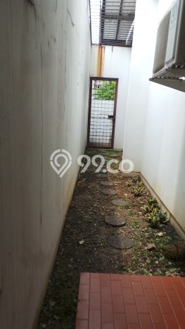 Siap Huni Hunian Elit 3 Kamar di Ciputat Dekat ke Mana Pun Siap Huni Hunian Elit 3 Kamar di Ciputat Dekat ke Mana Pun